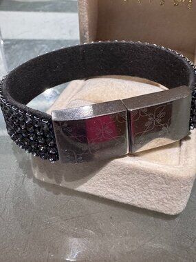 💎✨ HOST PICK 💎✨  Swarovski Crystal USB Bracelet – Your Jewelry Has Secrets ✨💻